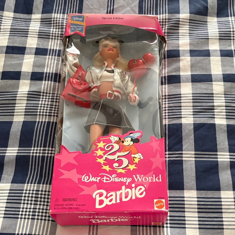 Barbie Walt Disney World Special Edition Pink & Silver